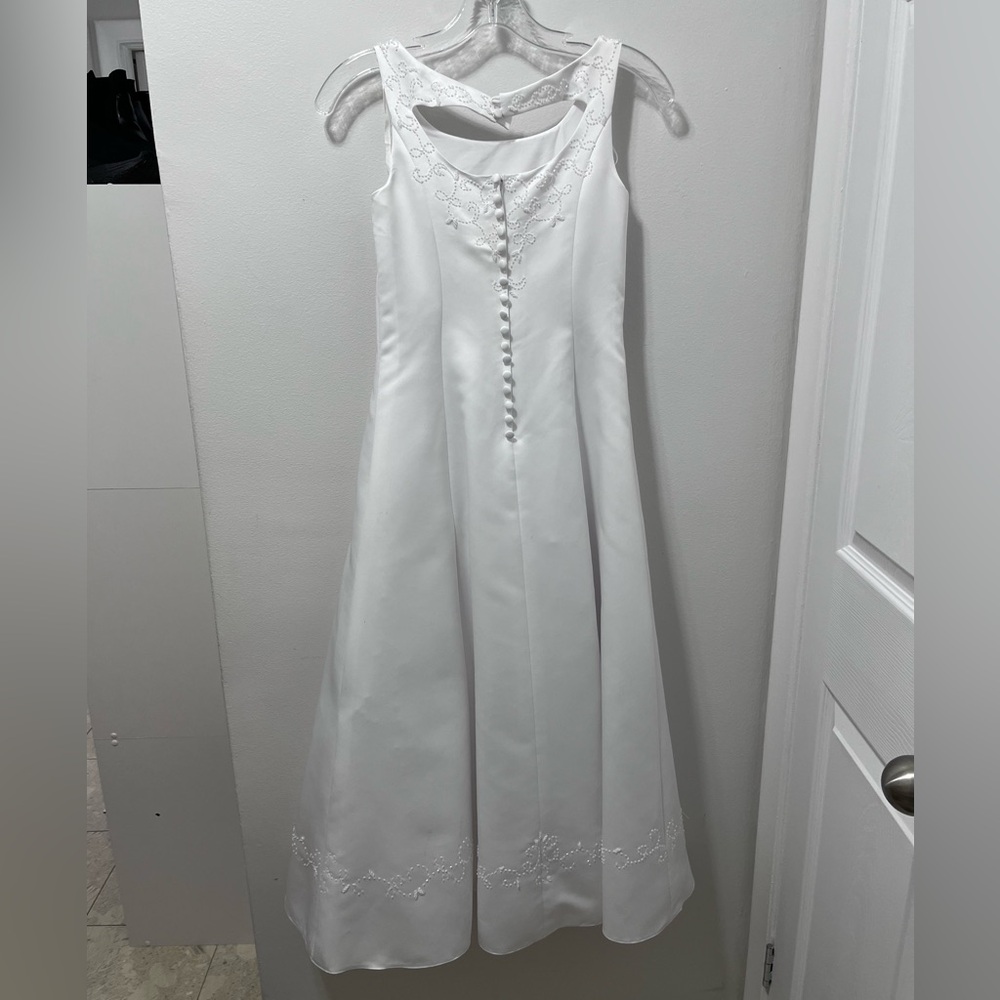 π€ Romantic Bridals Preloved Wedding Gown Vintage-Inspired - Picture 10 of 16